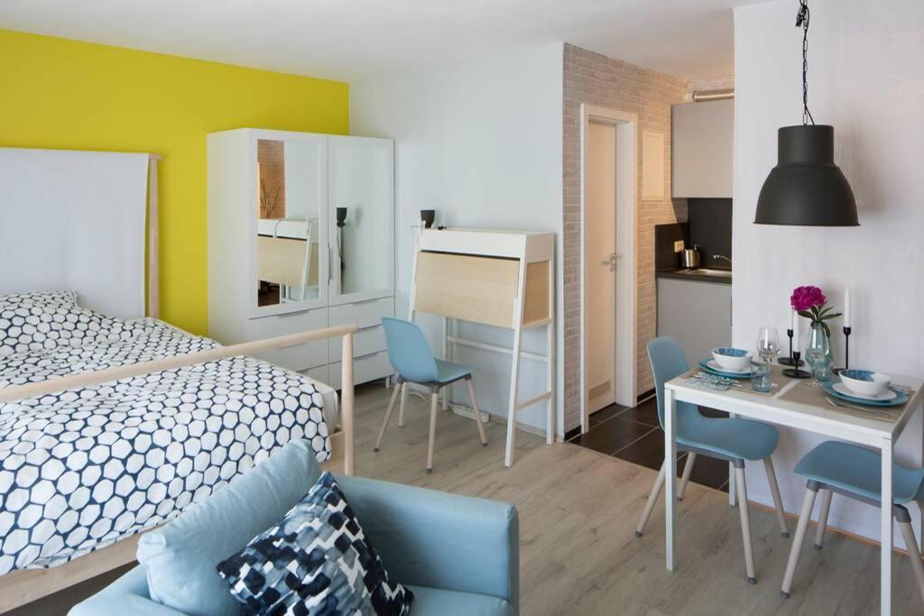 Exklusives Apartment Inklusive Netflix Und Parkplatz Karlsruhe Buitenkant foto